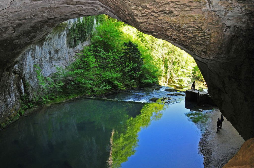 Source du Lison - intérieur